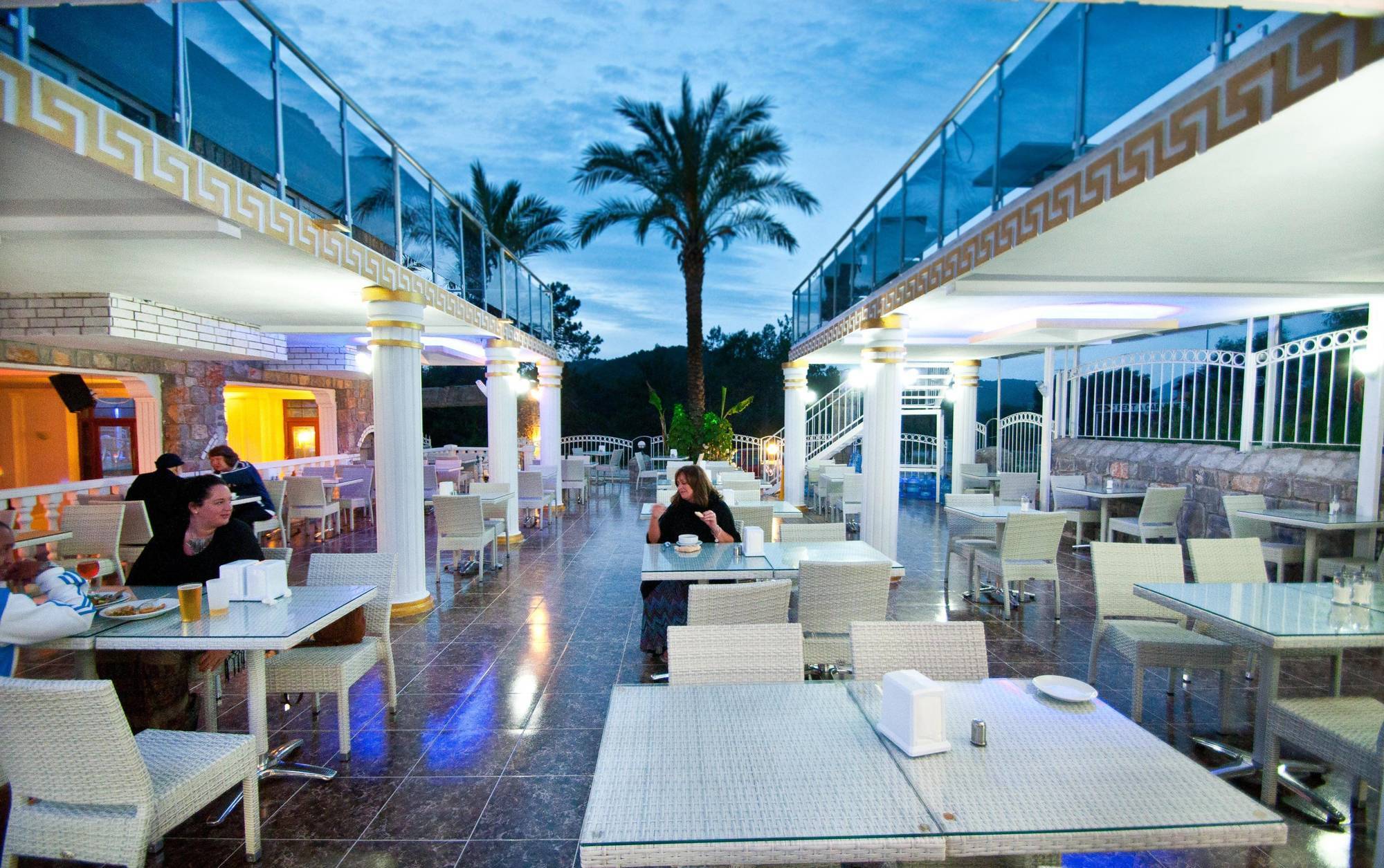 פאטהיה Flora Palm Resort מראה חיצוני תמונה